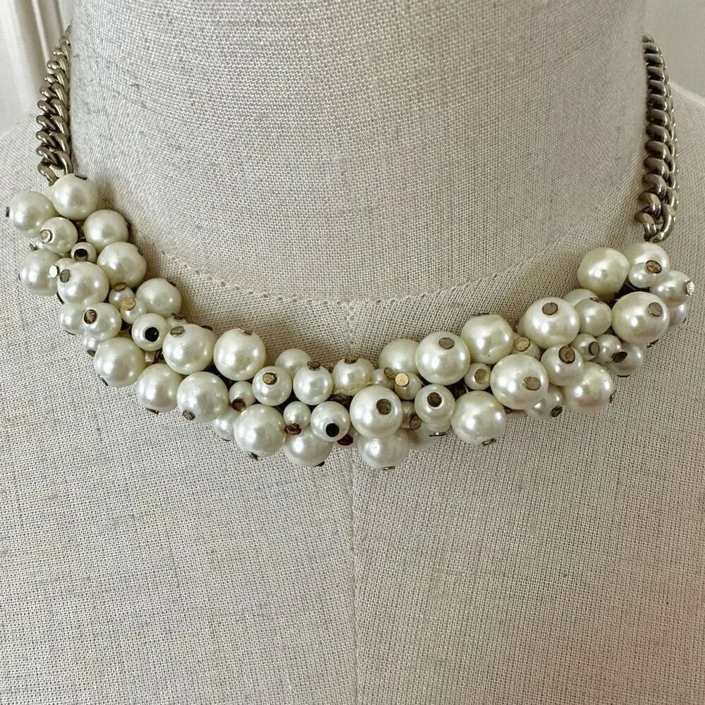 Faux pearl cluster necklace